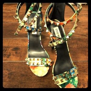 Beautiful Steve Madden heels